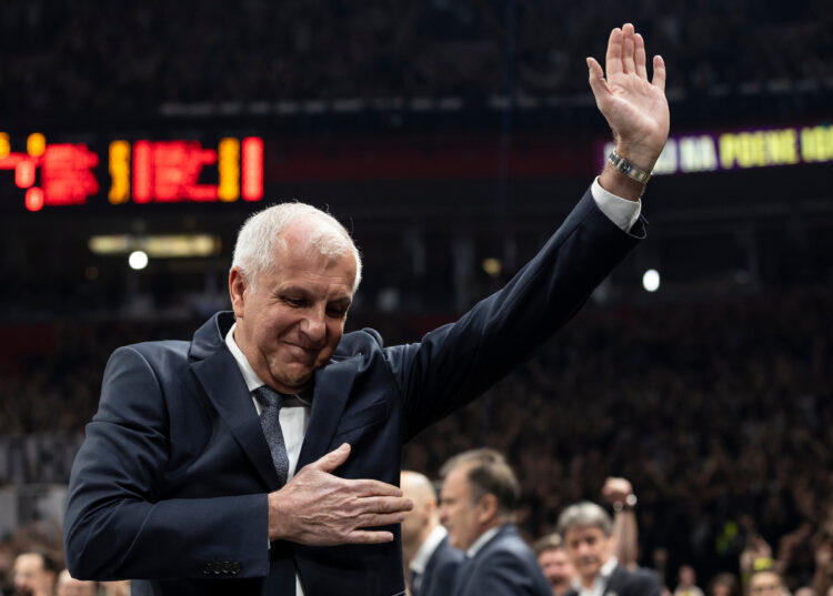 Eurohoopsnet's tweet photo. OFFICIAL:

"Unfortunately, the moment has come when I had to take responsibility for all the bad things that happened this season and submit my irrevocable resignation"

 - Zeljko Obradovic

🫡 https://t.co/yiUCeLHIMY
