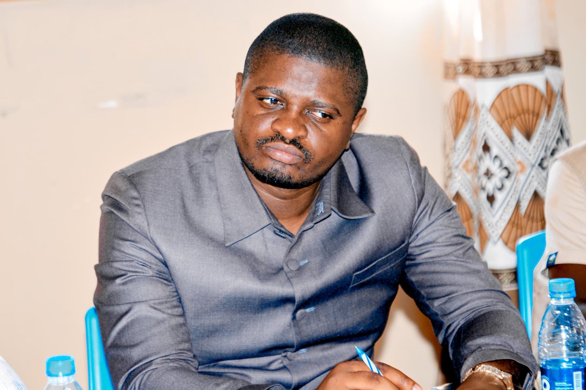 #Ituri: 15 ans après, les agents de l'hygiène au frontières #PNHF sont formés pour la première fois sous l'initiative du Dr #Théo_Ponde pour devenir des #OPJ dans le domaine sanitaire afin de Lutter contre la piraterie, la falsification,le trafic illicite des produits prohibés...