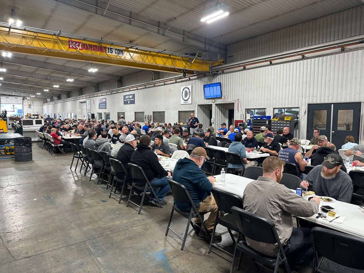 Happy Thanksgiving from all of us at The Bradbury Company! Yesterday, we enjoyed a company-wide Thanksgiving lunch. Thank you to everyone involved in making the meal possible. Our office will be closed on Thursday and Friday so our team can spend the holiday with their families.