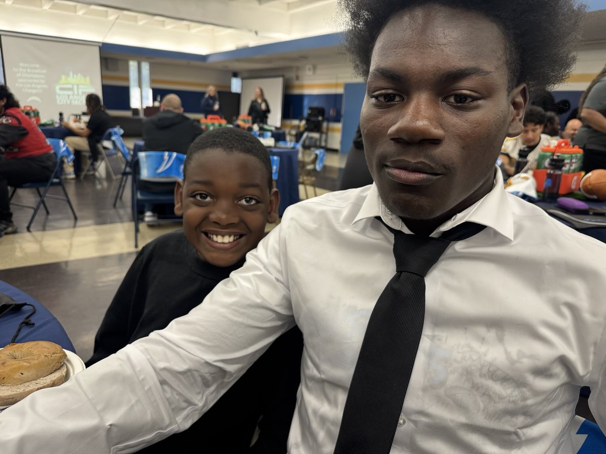 Running back Darnell Miller of Santee has rushed for 3,100 yards. He’s a perfect gentleman taking care of his 10-year-old brother Frederick. No offers. If anyone needs a terrific talent with character Darnell Miller is that person.