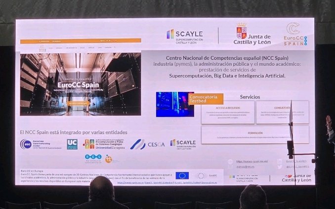 _SCAYLE's tweet image. 🚀 #TechnologyShow, 1er evento #tecnológico para #pymes.
🤝 Conectamos con numerosas #empresas, generando ideas y nuevas sinergias.
🎙 Ruth Alonso presentó nuestros servicios y proyectos europeos como #EuroCC_SpainRES y #DIGIS3.
💡¡ Acercando la #Supercomputación a las #pymes!