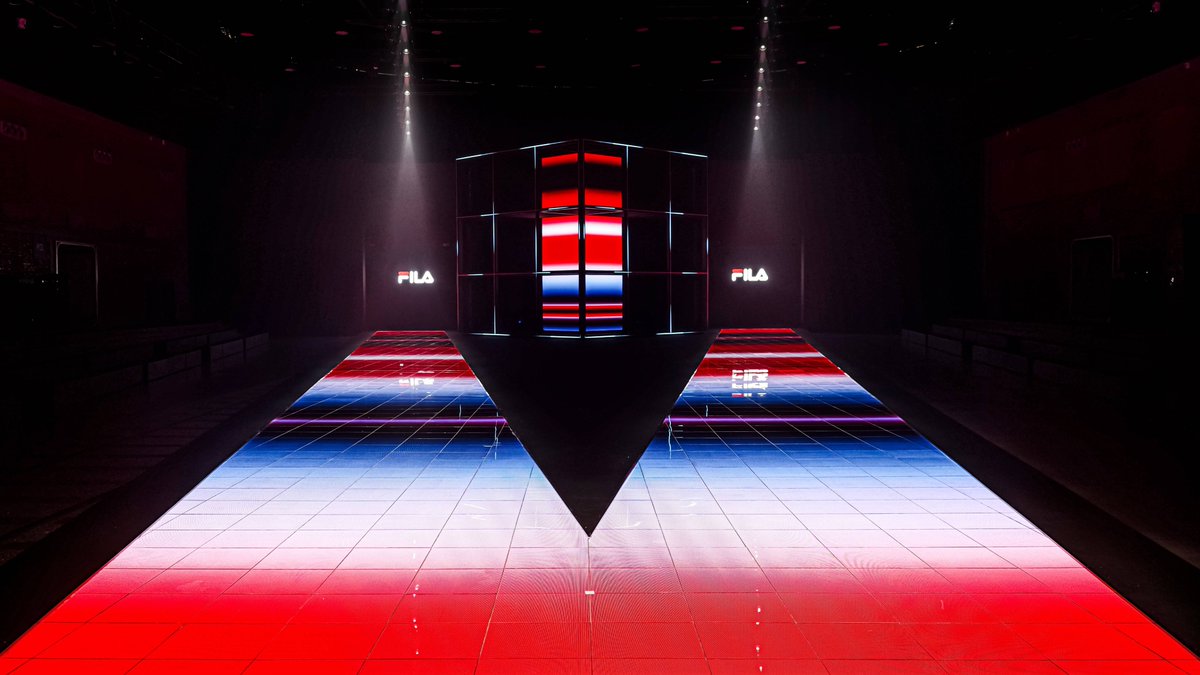 notchvfx's tweet image. "We use Notch 1.0 for all projects. We’re always discovering and applying new Notch features to add dynamics and diversity to all our visuals," says Cuong Nguyen, Main Compositor at MxC, about their work for @FILAUSA.

go.notch.one/filafashionshow

#madewithnotch