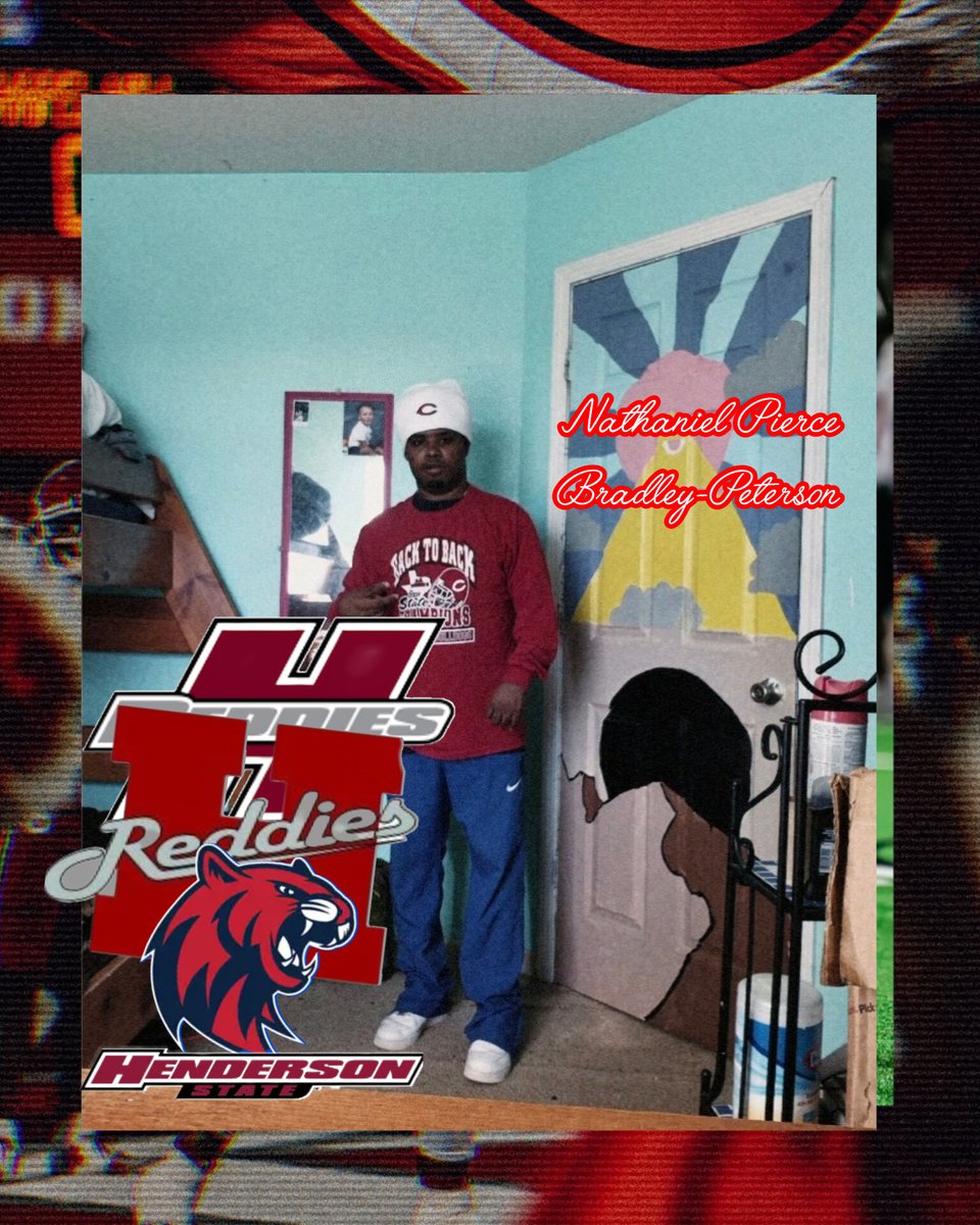sle24gexx's tweet image. #AGTG 100% #COMMITTED To Henderson State University!🔴⚪️ #NoMereBeast #FAMILY #GoReddies @HendersonStateU @ReddiesFB @gabrieldbrooks @CarthageISD @CarthageHS @carthagedawgs @TylerJrCollege @RyanSilapan