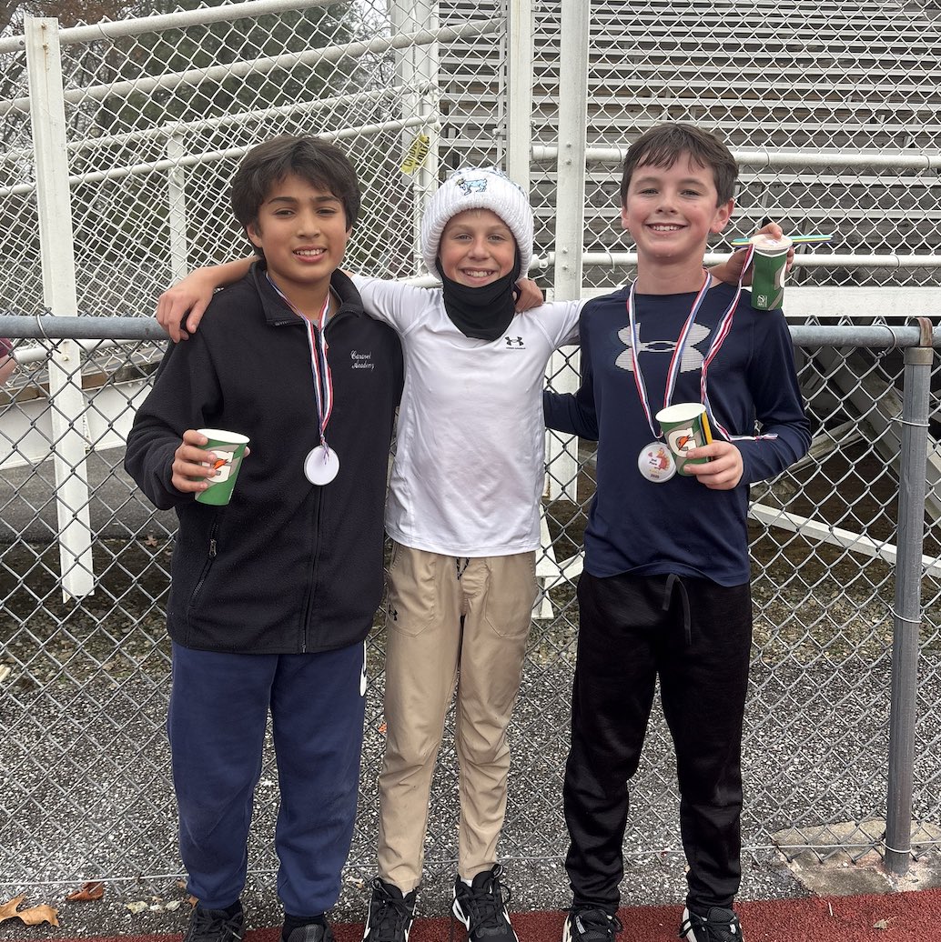 CaravelAcademy's tweet image. Congrats to the winners of our Turkey Trot!  Thanks to our organizers, Mr. Oliver, Mrs. Graham &amp;amp; Nurse Bruno, our announcers Mrs. Graham and Mr. Carney, our US student volunteers, &amp;amp; our Lower/Middle School students, friends and family memebers who cheered on all of our runners!