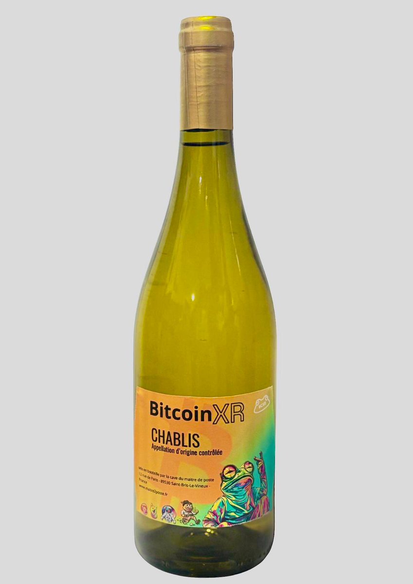 Max_Metis's tweet image. Suite à la demande massive des Bitcoiners 🟠🔥pour un rebranding 
#CryptoXR en #BitcoinXR ! 🤭

On sort LA bouteille officielle ! 
Un magnifique Chablis aux couleurs de BitcoinXR 🍷✨
Ça arrive très bientôt, préparez vos verres ! 

A déguster avec ou sans modération😁