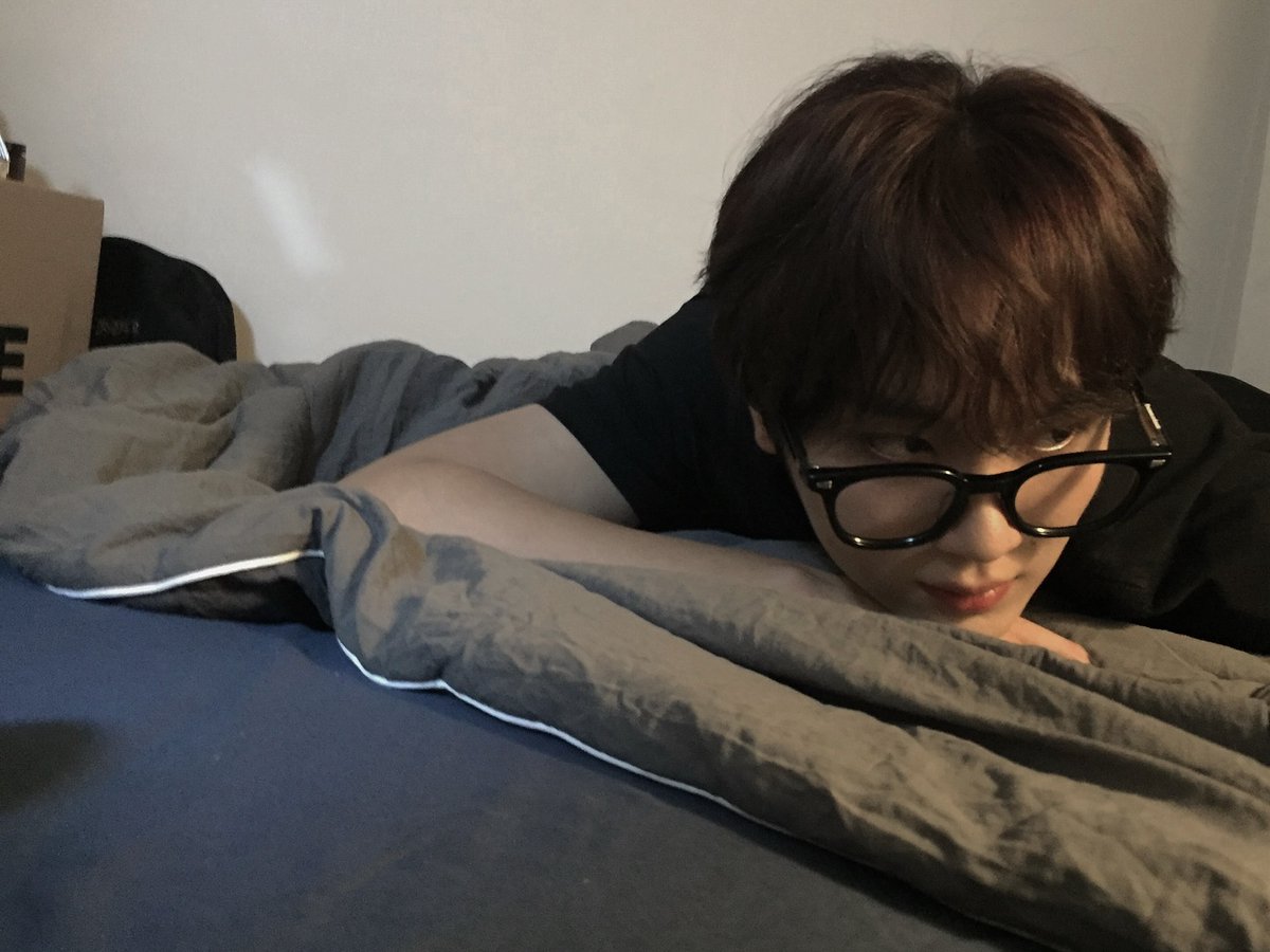 JNyoung_20's tweet image. 10 อันดับเด็กที่นอนเล่นได้น่ารักที่สุดในโลก

อันดับ 1 :