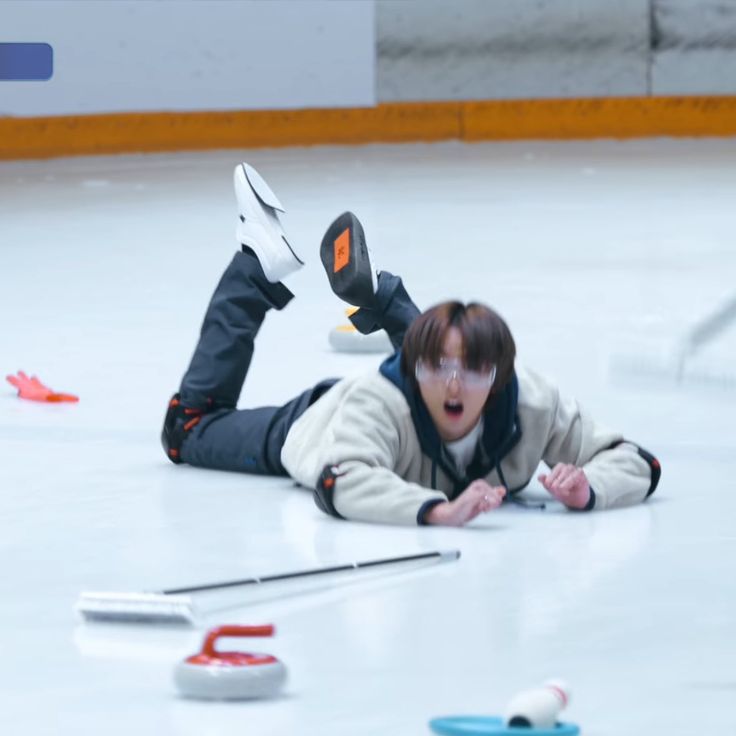 JNyoung_20's tweet image. 10 อันดับเด็กที่นอนเล่นได้น่ารักที่สุดในโลก

อันดับ 1 :