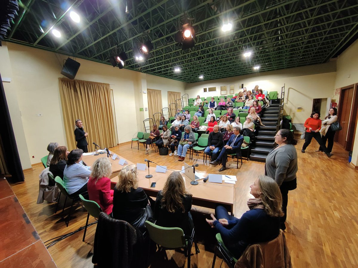 Al Casal Pere Quart, espai de connexió i col·laboració entre dones que impulsen el teixit econòmic al Vallès des de l'empresa i l'emprenedoria. Una jornada per compartir experiències, generar sinergies i donar visibilitat al talent femení.

#SetmanaEmprenedoria #OAE #AraDonaSBD