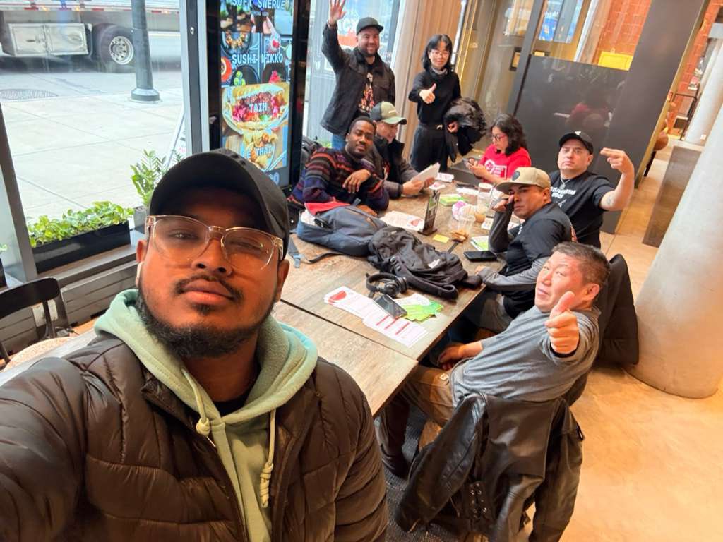 LosDeliveristas's tweet image. From yesterday’s Deliveristas Rally to @helloDCWP delivering $200K in checks to Relay workers, our momentum is unstoppable. 

✊🏽🔥 Today we hit the streets, share information immigrant &amp;amp; workers’ rights, build solidarity, and fight to win Intro 1332 for 80,000 Deliveristas. 🚲📦