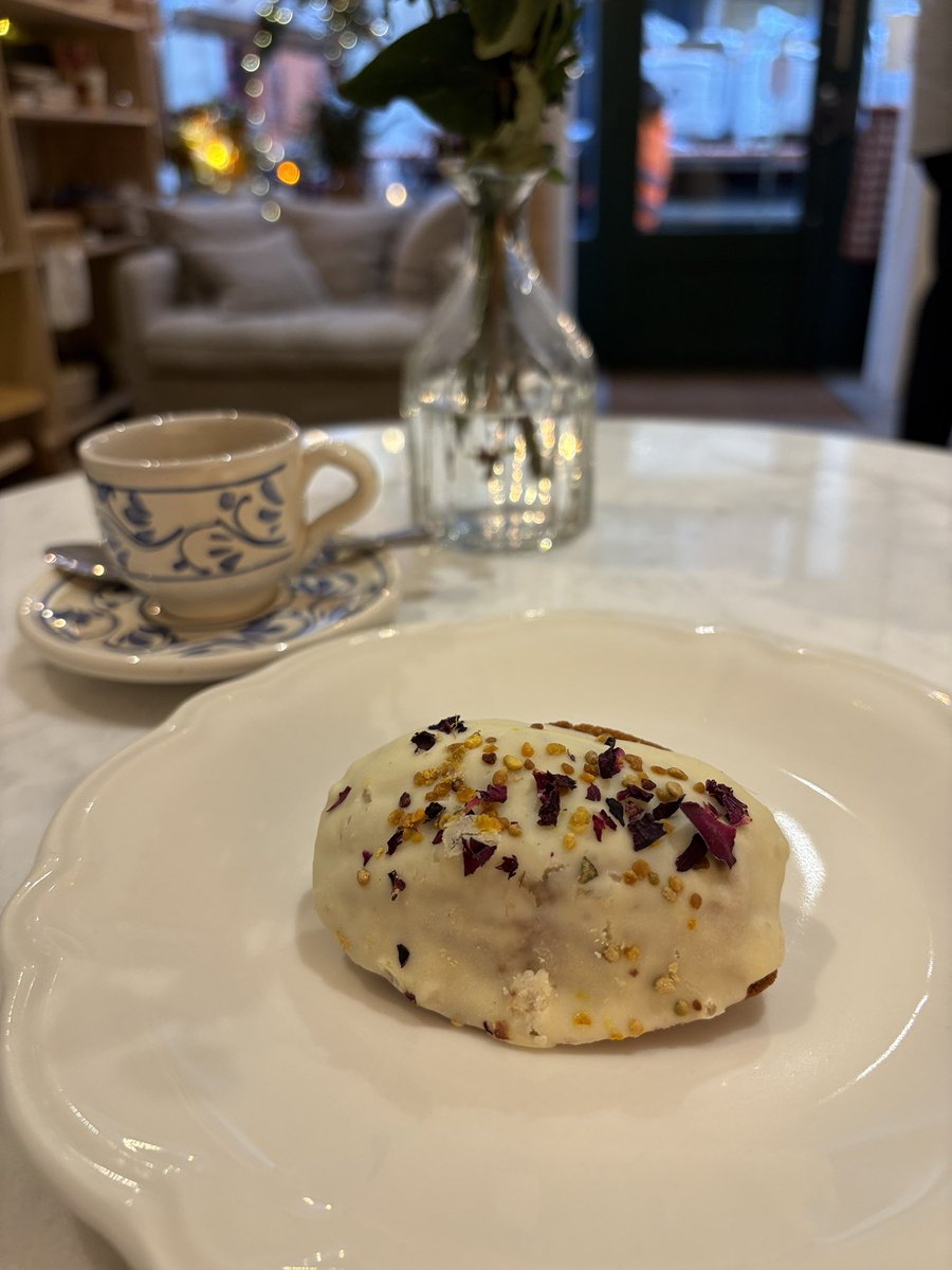 Les Tasters tweet media