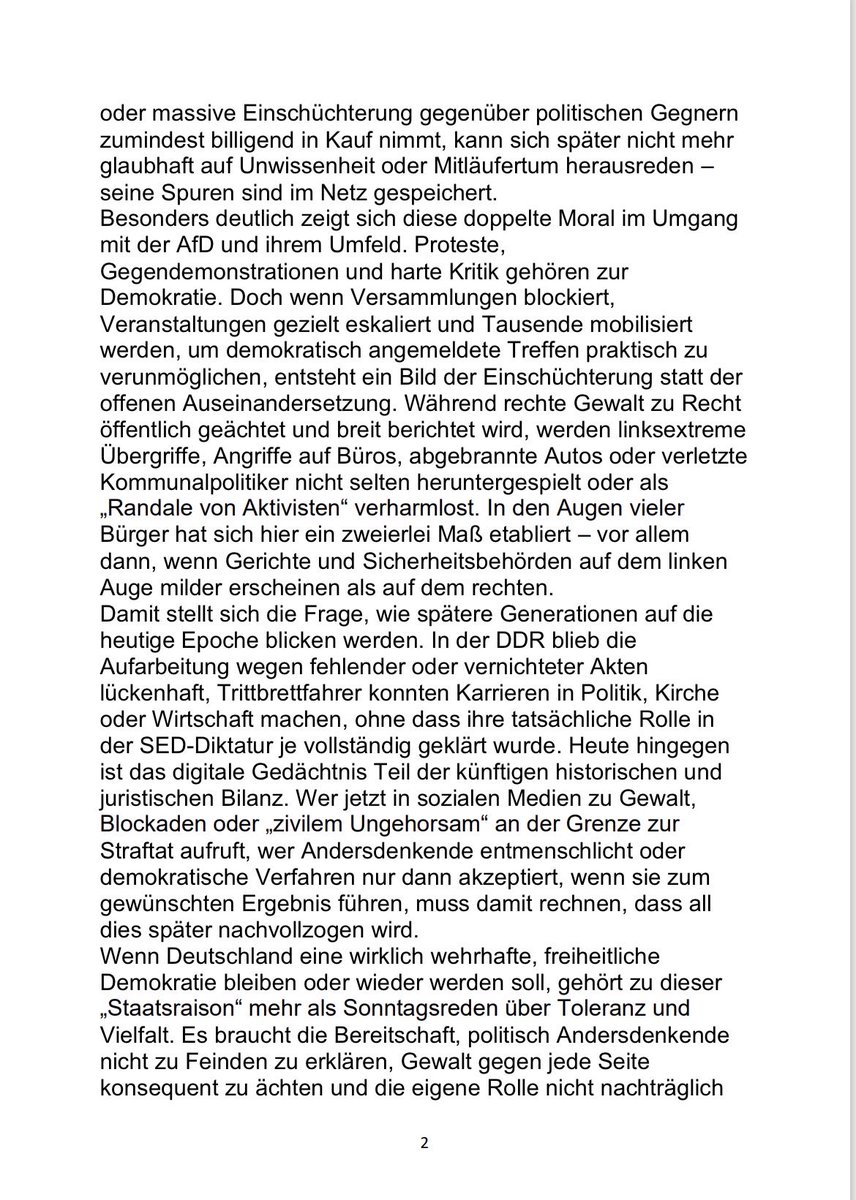 McCollarde7's tweet photo. Die zweite Wende – und warum das Netz nicht vergisst https://t.co/Z1Kx1dt50M