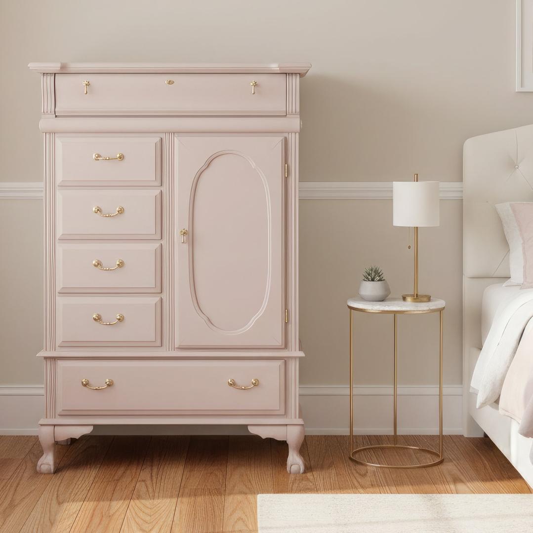 TheClaytonHouse's tweet image. Priced at $595. This fitted chest measures 40w x 19d x 61h and has a light pink painted surface. It is designed to fit efficiently into a space.

More info: clayton.house/url/7jVZx

Booths: KimsKreations

#home_decor #furniture #bedroom #chest #storage_solution #bedroom_furniture…