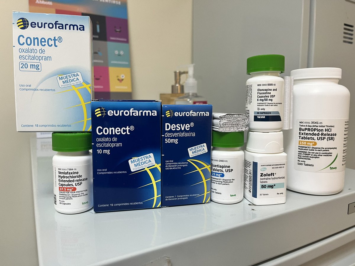 Buenas tardes, tengo unos medicamentos de donación, si alguien necesita me puede escribir en privado. 
-Escitalopram 10-20mg
-Venlafaxina 37.5mg
-Bupropion 150mg
-Quetiapina 25mg
-Olanzapina/Fluoxetina 6/50mg
-Desvenlafaxina 50mg
-Quetiapina 400mg