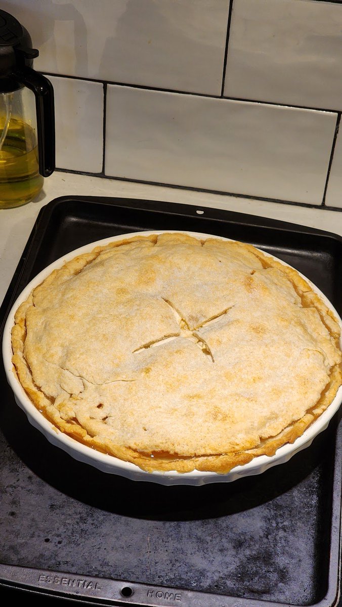 ItsRobbAllen's tweet image. My wife is baking her first apple pie, from scratch.

I always looked forward to family gatherings because her mother&apos;s apple pie was the bomb, and to me apple is the superior pie and nothing else comes close.

My wife had never made one from scratch because she was always wary…