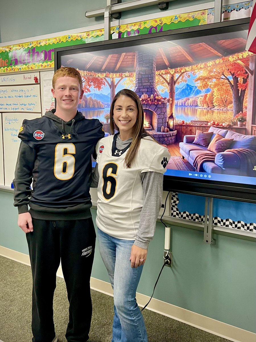 Grateful for kids like this everyday - and this one I’ve been lucky enough to have in class twice! <a href="/Brendanriordan6/">Brendan Riordan</a> Now let’s gooooo <a href="/HandTigersFB/">Daniel Hand Football</a> 🥳