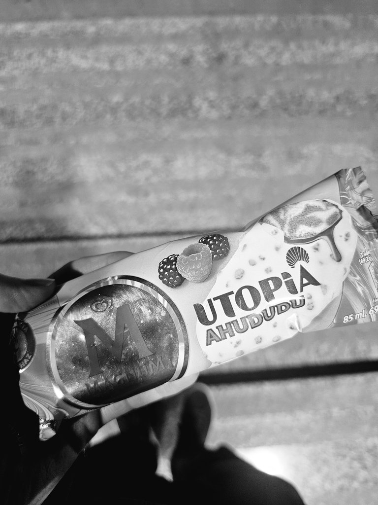 Ölü yesə dirilər
( Xestelensem deyecem goz deydi xestelenmesem deyecem immun sistemim gucludu )