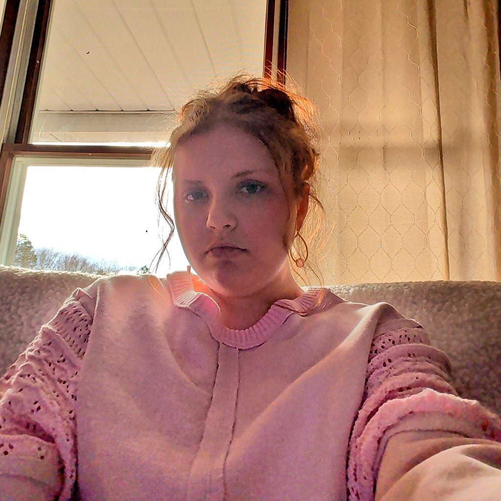 thvndergang's tweet image. thank goodness! it's #winterwednesday 🫧🩷