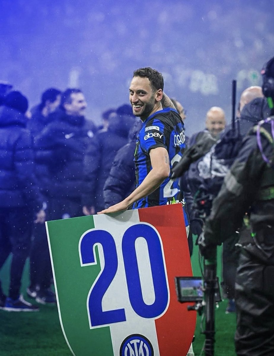 Un saluto agli amici Rossoneri. 
Viva L’Inter