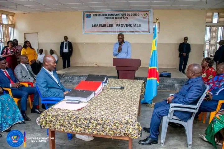BenjaminEliya's tweet image. #RDC: Voici en image à quoi ressemble la « prestigieuse » nouvelle Assemblée provinciale du Sud-Kivu.