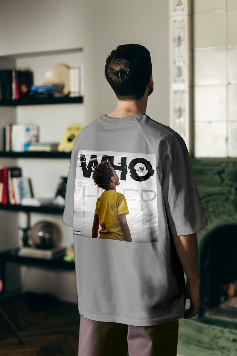 Ibitara_Stephen's tweet image. Design isn’t just what you see, it’s how it makes you feel.
Here’s my latest cover art: &quot;WHO AM I&quot; is a visual dive into identity, depth, and emotion.

#GraphicDesign #CoverArt #DesignPortfolio #CreativeCommunity #WhoAmI #ArtDirector #DesignerOnX #BrandDesign #DigitalArtist