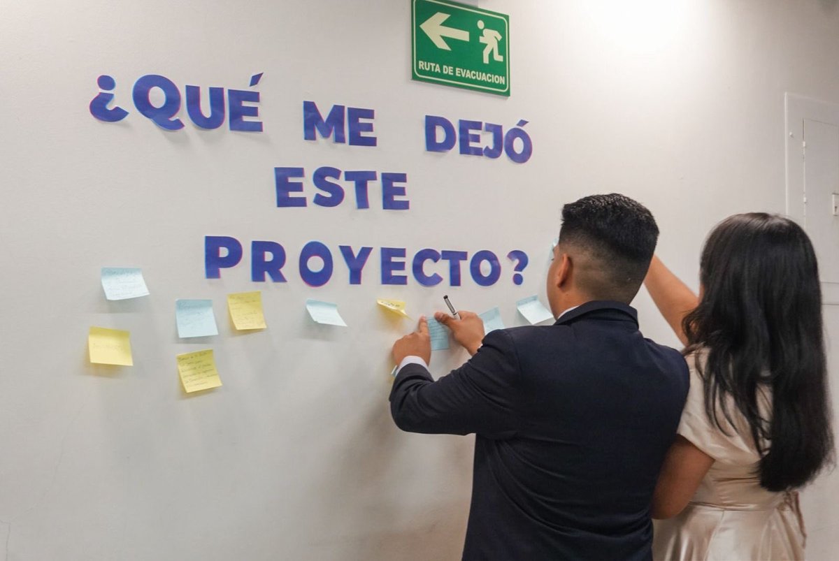 EpicoGye's tweet image. Así vivimos la Graduación del Programa Desafía Tech en Épico🎓

CITEC graduó a beneficiarios del programa Desafía Tech, un programa que fortalece sus capacidades y forma perfiles listos para integrarse a un sector tecnológico en crecimiento.  @alcaldiagye @aquilesalvarez