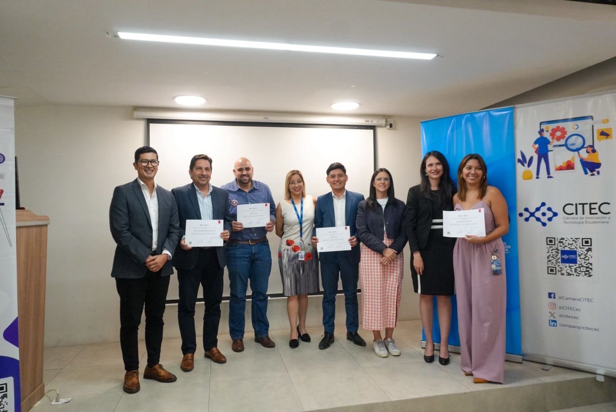 EpicoGye's tweet image. Así vivimos la Graduación del Programa Desafía Tech en Épico🎓

CITEC graduó a beneficiarios del programa Desafía Tech, un programa que fortalece sus capacidades y forma perfiles listos para integrarse a un sector tecnológico en crecimiento.  @alcaldiagye @aquilesalvarez