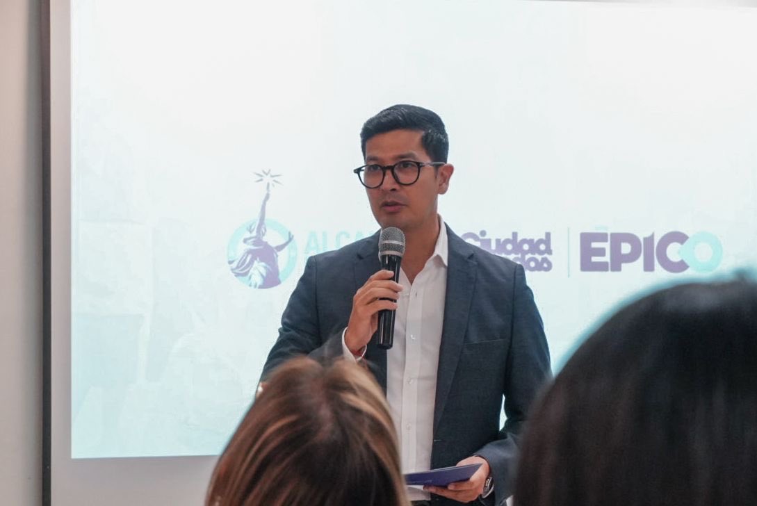 EpicoGye's tweet image. Así vivimos la Graduación del Programa Desafía Tech en Épico🎓

CITEC graduó a beneficiarios del programa Desafía Tech, un programa que fortalece sus capacidades y forma perfiles listos para integrarse a un sector tecnológico en crecimiento.  @alcaldiagye @aquilesalvarez