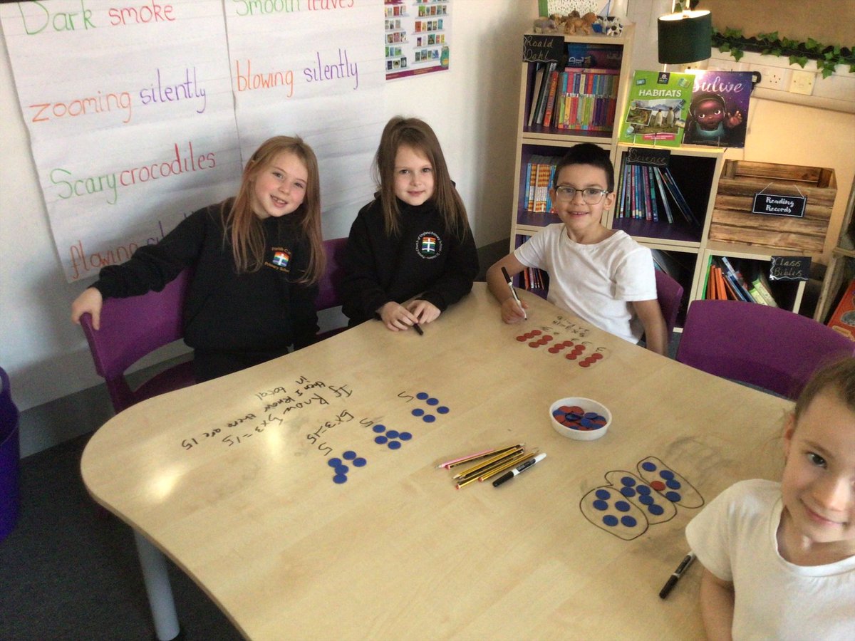 MrMolyneux's tweet image. Year 2 were fantastic mathematicians today as they began to discover different ways to represent equal groups and how this is shown in multiplication. ✖️🔴🔵 #ParishMathematicians @parishschool1