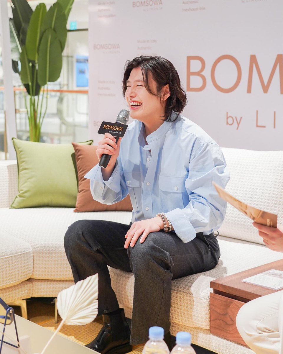 Do I need to say more 😍😍😍 Long-haired Kang Ha-neul forever in our hearts