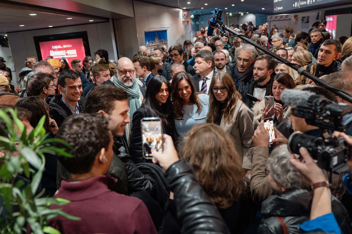 knafo_sarah's tweet image. « Vous nous avez redonné de l'espoir ! »est la plus belle chose que vous m'ayez dite.

Je suis heureuse de vous avoir rencontrés au Dôme de Paris.

🇫🇷Merci au JDD pour cette très belle soirée !