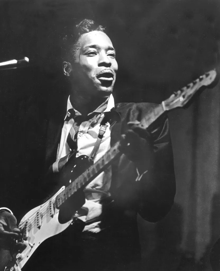 RollingStone's tweet photo. "It seems like every time I go to the grocery store, I hear, ‘That looks like that guy in 'Sinners,’”

Buddy Guy talks to Rolling Stone about being "the last old man still walking and playing the blues." 
https://t.co/BRpipviPWy https://t.co/HPfwsnn4dD