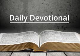 Daily Devotional

The Power of a Discerning Spirit

To distinguish good from best, we need to develop discernment.

November 26, 2025

In a world filled with endless sources of information and opinions, Christians need to develop a discerning spirit. Otherwise, how will we know