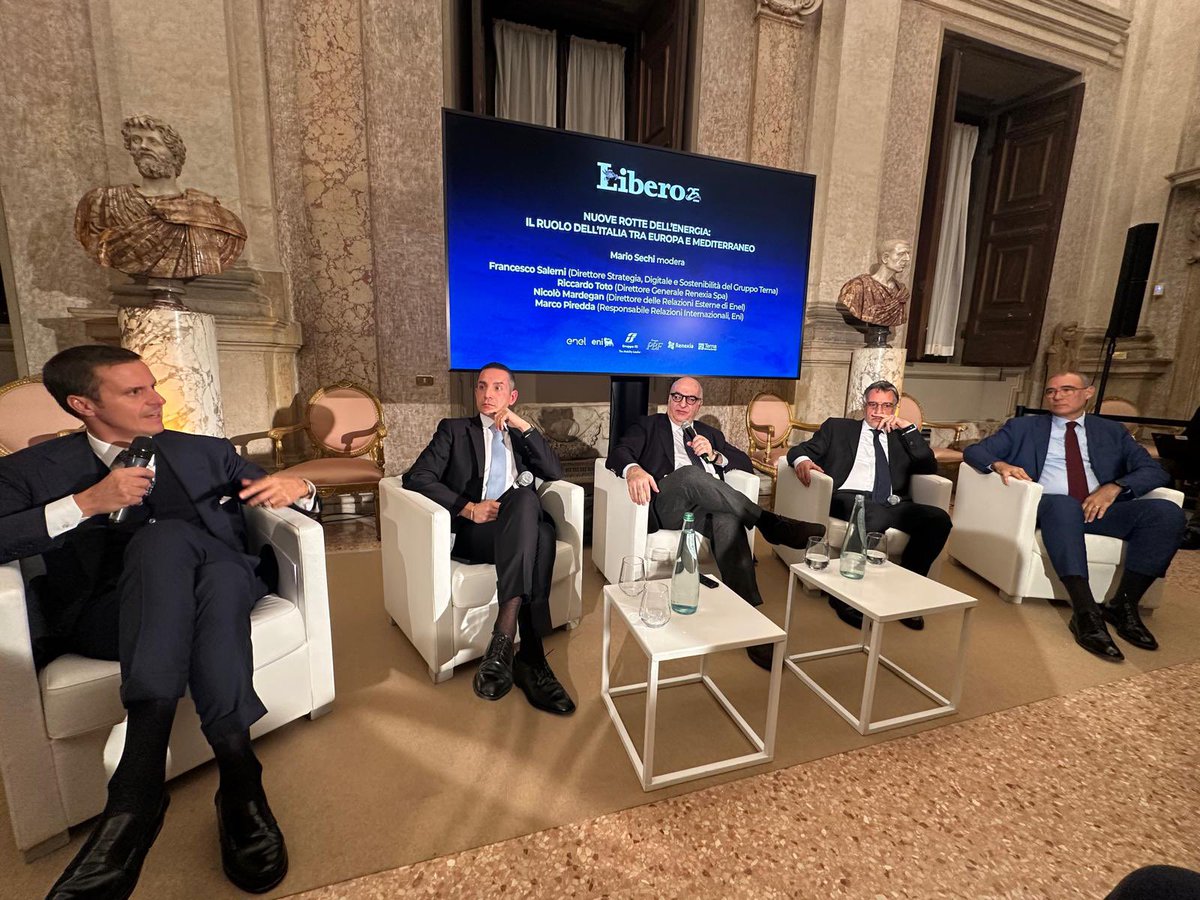 Stasera con <a href="/Libero_official/">Quotidiano Libero</a>, ho avuto il piacere di ascoltare, dopo un’interessante tavola rotonda sull’Energia, il Sottosegretario alla Presidenza del Consiglio, Gianbattista Fazzolari. Un approfondimento a tutto campo sulle attività del governo, sulla manovra e sulla crescita.