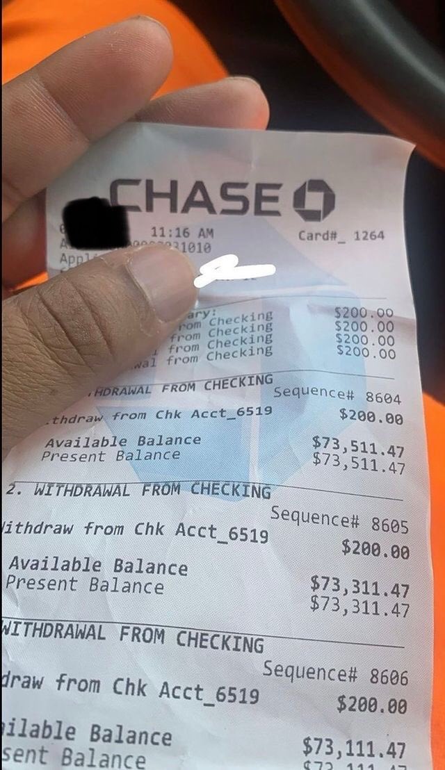 mrceocam's tweet image. The Bank vs What’s Buried 💰💰 Been getting money since i was 13 🤑 #themoneyteam #boss #nodaysoff #wednesdaymotivation #him