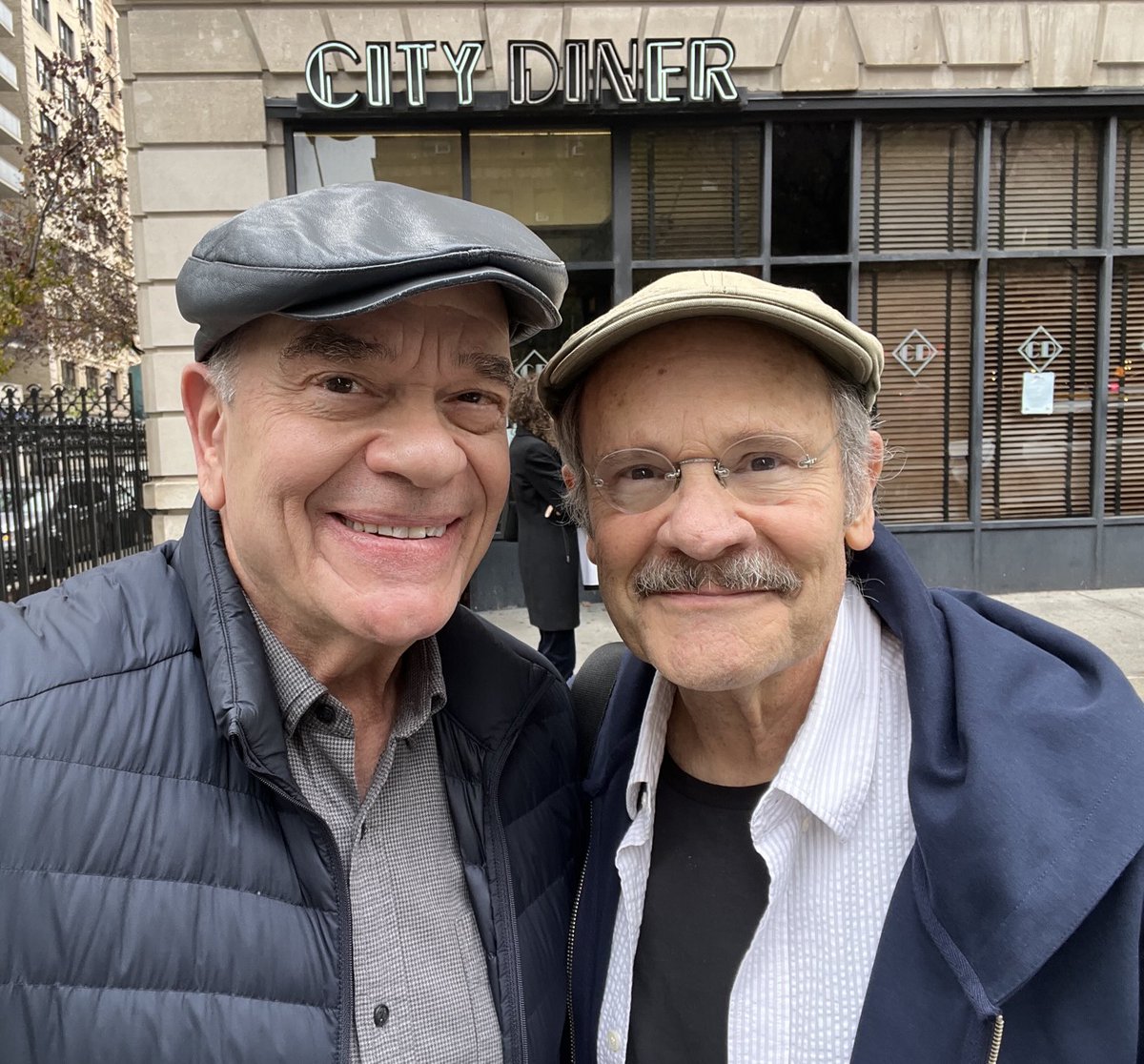 #HappyThanksgiving ! When we count the blessings we are grateful for, let us not forget our greatest friendships! #EthanPhillips ⁦<a href="/StarTrek/">Star Trek</a>⁩ #Voyager #Neelix