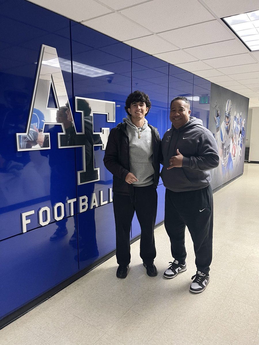jpabrew's tweet image. Had an amazing time at Air Force this past weekend!!! 
@jake8shakes @CamerJonny @CoachStubbs @Coach_Thiessen @CoachTCalhoun @WillsLakota