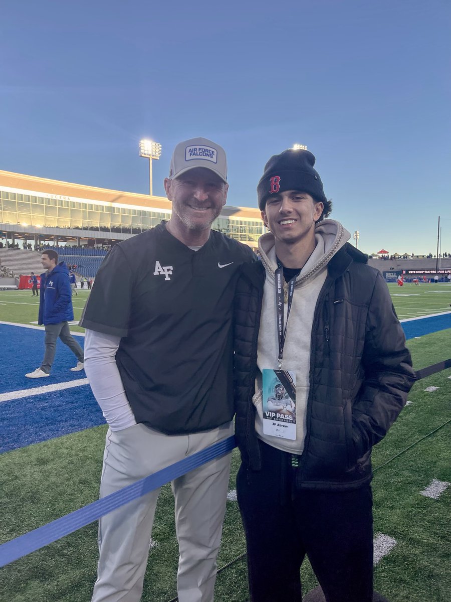 jpabrew's tweet image. Had an amazing time at Air Force this past weekend!!! 
@jake8shakes @CamerJonny @CoachStubbs @Coach_Thiessen @CoachTCalhoun @WillsLakota
