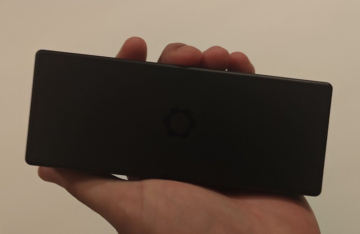 jacenboy's tweet image. Didn&apos;t expect to be excited to get a power brick in the mail, but here we are

#Framework #FrameworkLaptop #FrameworkLaptop16