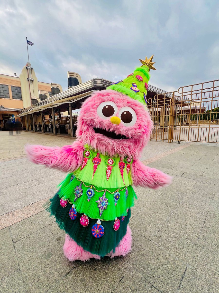 kohimangetsupon's tweet image. モッピーちゃん🩷
かわいい🎄⭐️
#USJ #USJファン
#モッピー