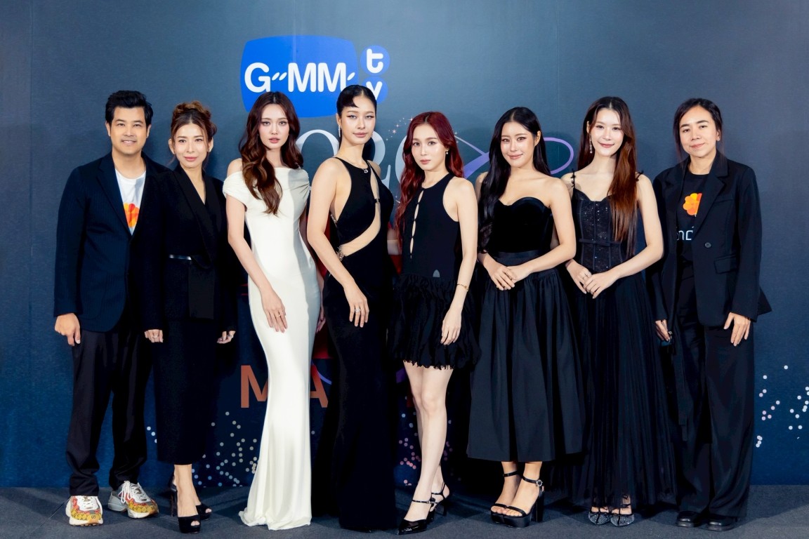 otpcnews's tweet image. 🔹Ditto ระฟ้าหล่นสวรรค์🔹

นำแสดงโดย : มิ้ลค์-พรรษา, เลิฟ-ภัทรานิษฐ์, ไซซี-รัตท์ริชา, เอิร์น-ปรียาภัทย์, พิพลอย-กัญญรัตน์

กำกับโดย : ตะวัน จารุจินดา, อริษา แวววรรณจิตร

MILKLOVE BORN TO SHINE

#MilkPansa #Loverrukk
#ciizezphr #earnpypp_ #Piployrr 
#DittoSeries
#GMMTV2026