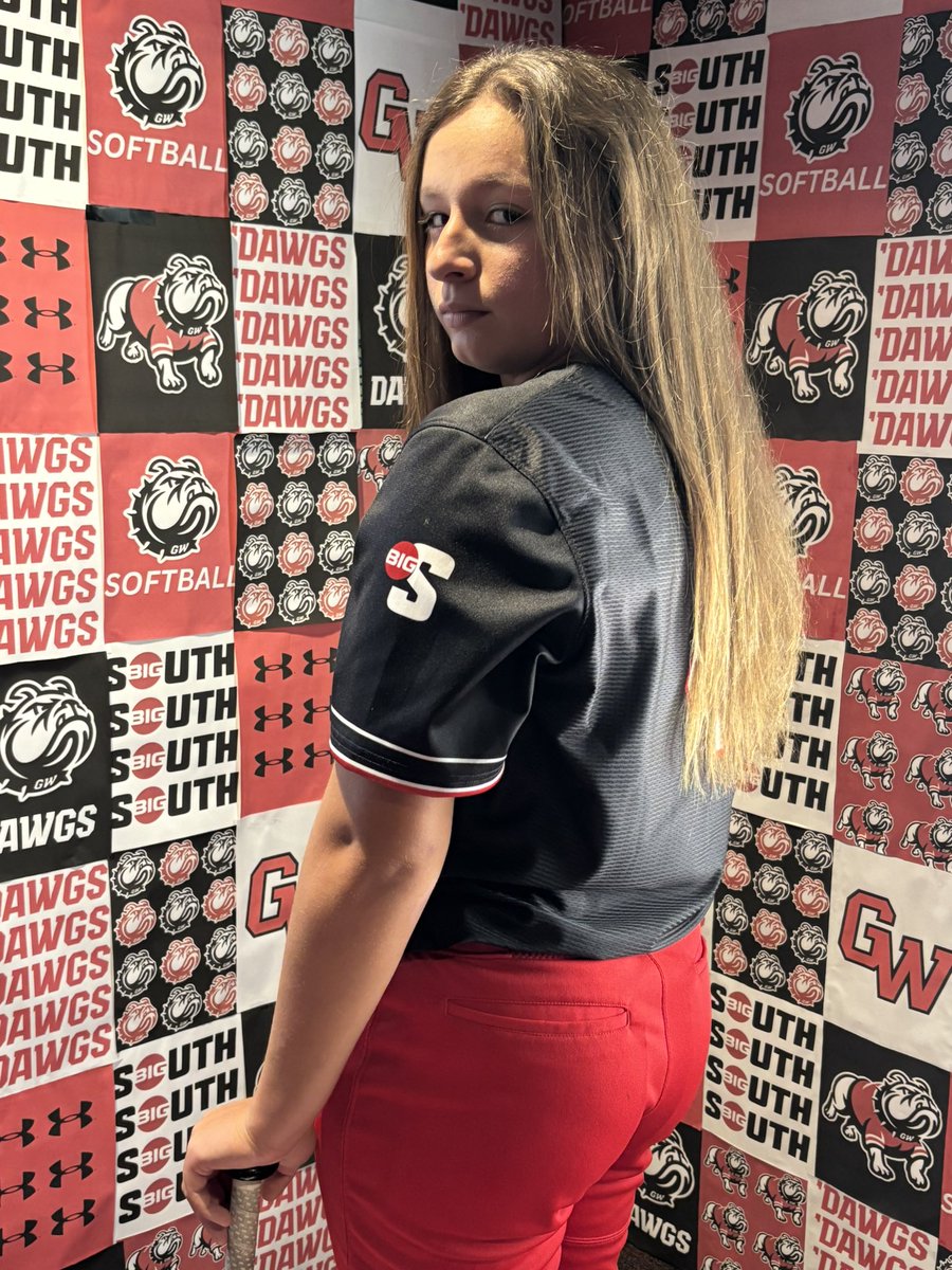 SerenaThurman09's tweet image. Next 4!!! 🐶🥎❤️ #Committed @GWUSoftball @TeamNC09Summer @TeamNCPritchard @TeamNCSoftball @TincherPitching @bhhstrength