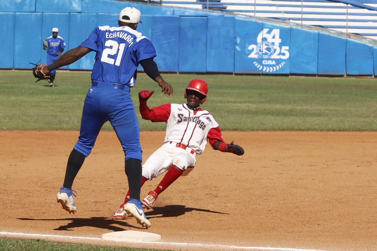jit_digital's tweet image. Postales de la victoria de los Leones de Industriales sobre las Avispas de Santiago de Cuba 6 x 3 en el estadio Latinoamericano, en la 64 Serie Nacional de #Beisbol.

#64SNB #Cuba #DeporteCubano