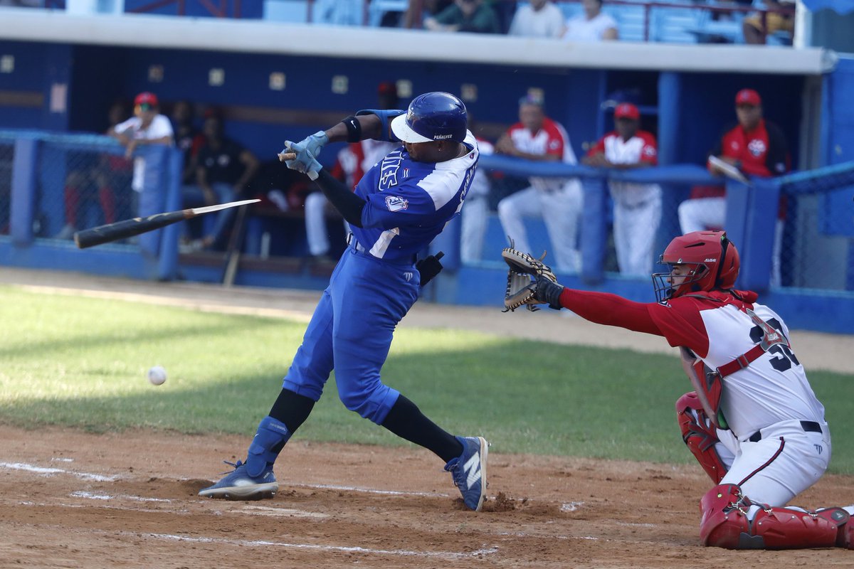 jit_digital's tweet image. Postales de la victoria de los Leones de Industriales sobre las Avispas de Santiago de Cuba 6 x 3 en el estadio Latinoamericano, en la 64 Serie Nacional de #Beisbol.

#64SNB #Cuba #DeporteCubano
