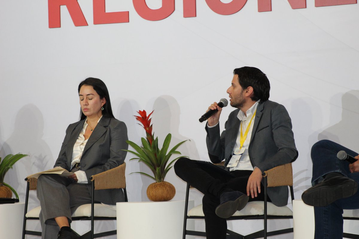 Image for the Tweet beginning: Durante la tarde escuchamos el