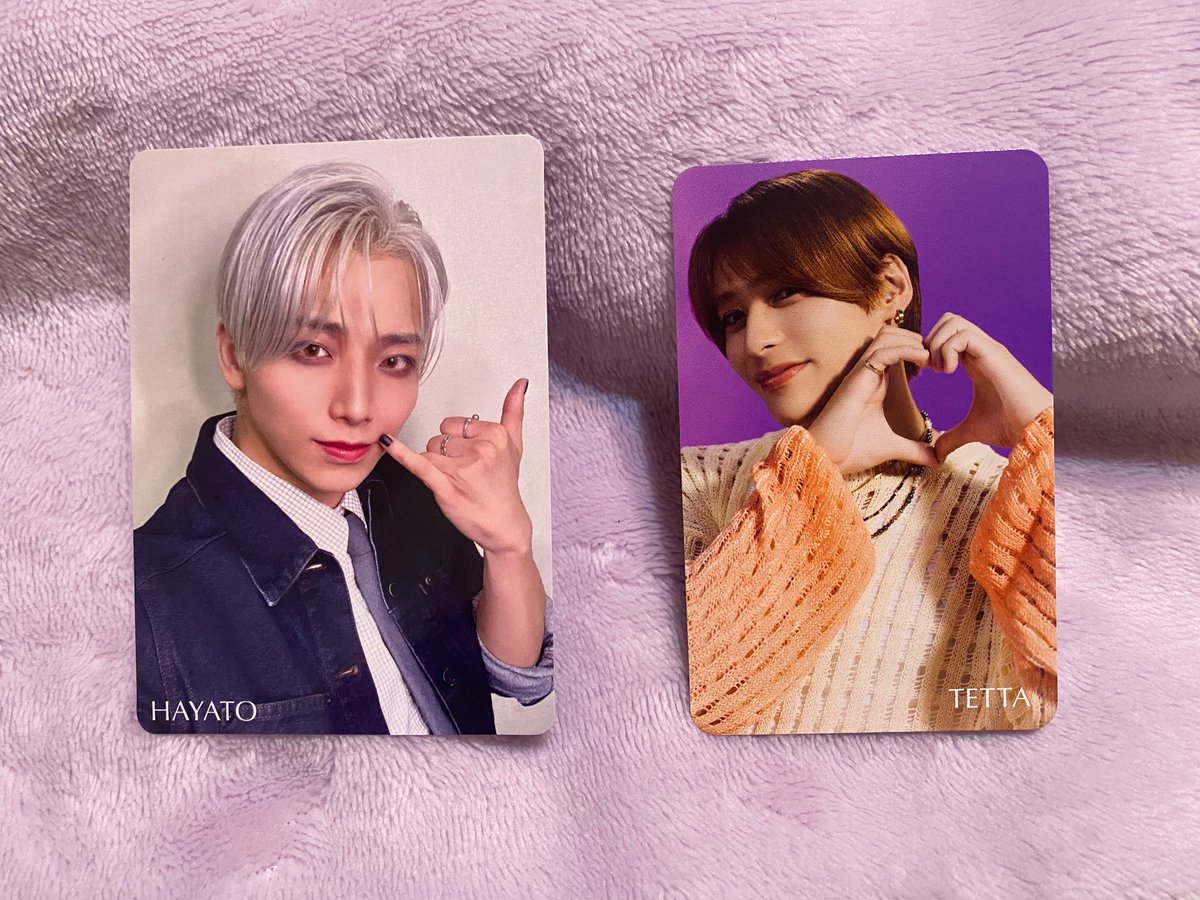 ay___1154's tweet photo. ONE N' ONLY ワンエン　AMAZONIA  特典　期間限定　トレカ　交換

【譲】TETTA  HAYATO

【求】NAOYA  紫背景（封入トレカ）
　　　楽天ブックス

郵送でのお取引又は29日手渡し
お気軽にお声掛けください。 https://t.co/37T2rwG69j