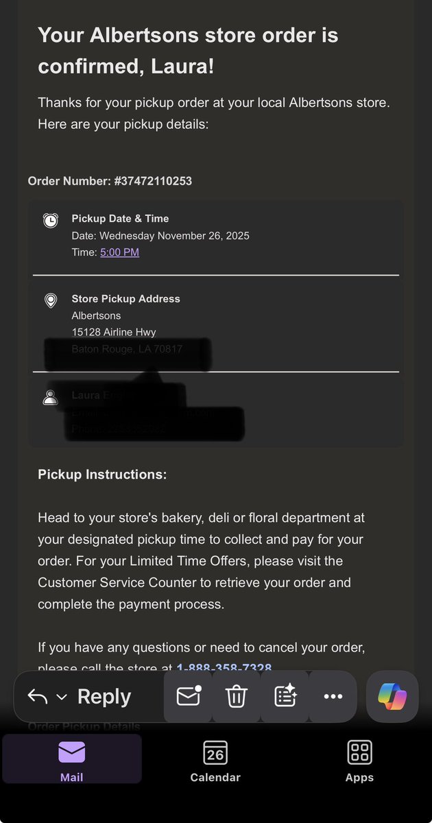 LoosenUpLaura's tweet photo. @Albertsons you ruined our Thanksgiving dinner that I ordered to pick up from your store. I have an order confirmation number and everything and it doesn’t exist. #albertsons https://t.co/hVOyM2wevH