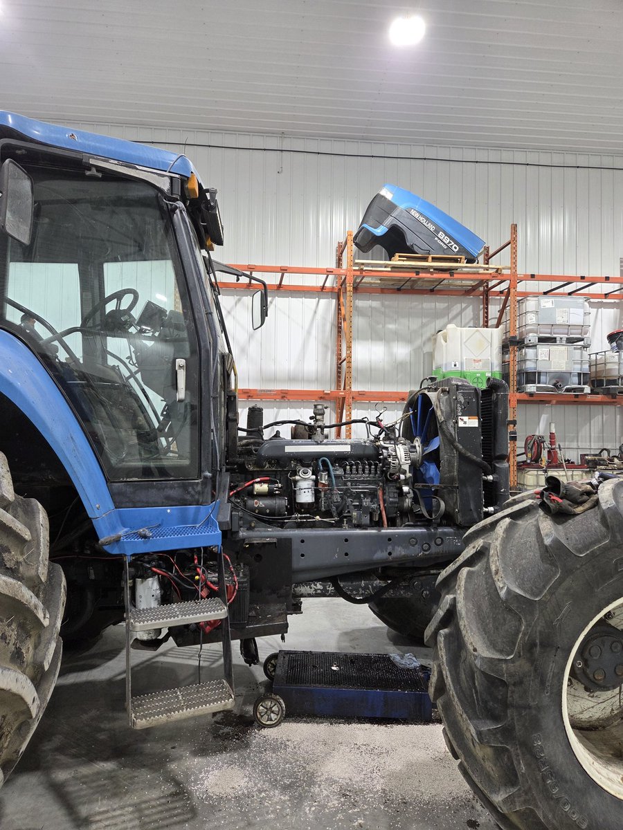 landon707's tweet image. Into the thick of it! #rebuild