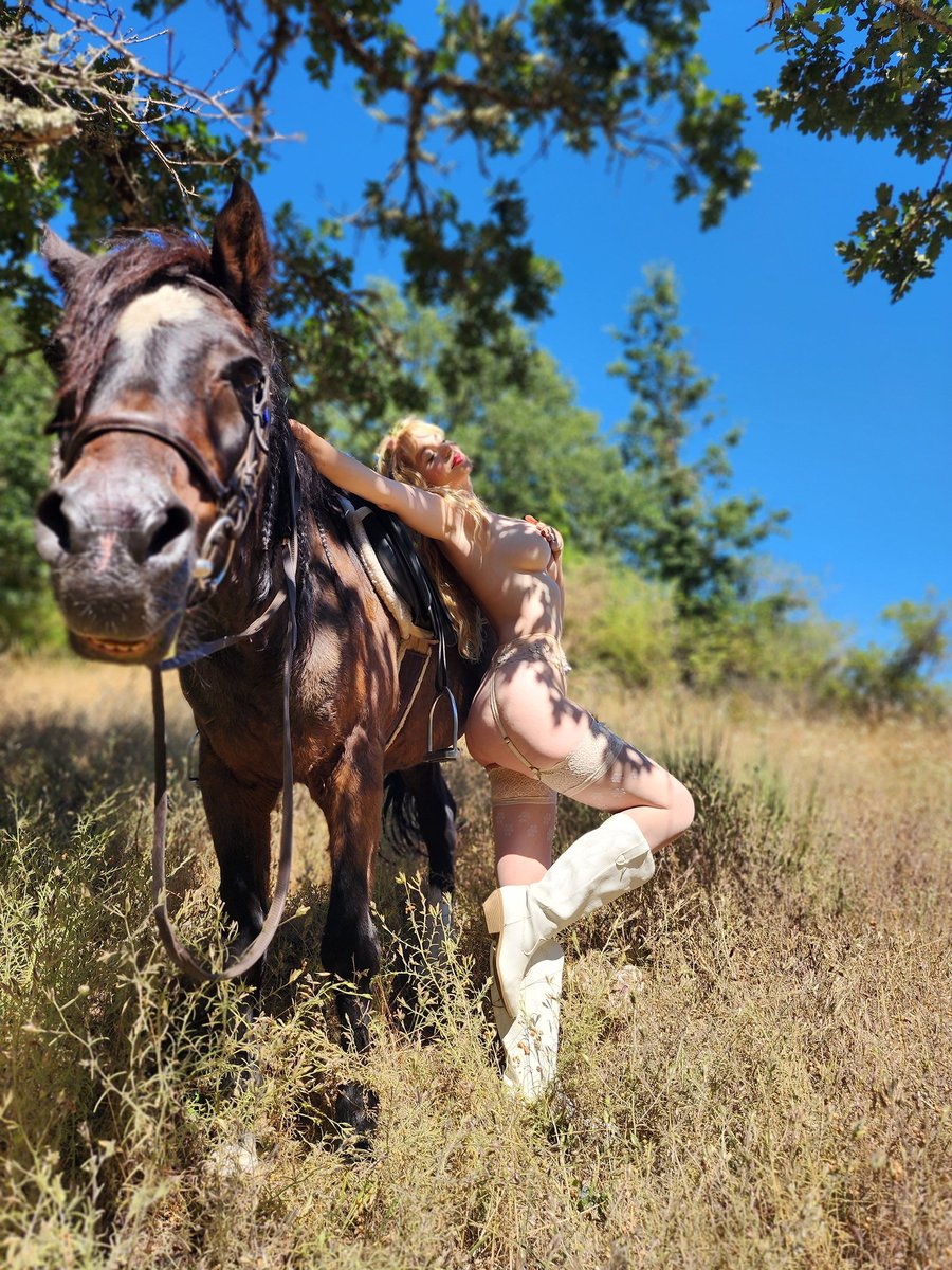 Just a reminder that everything I do is for my babies! You all are horsey heros