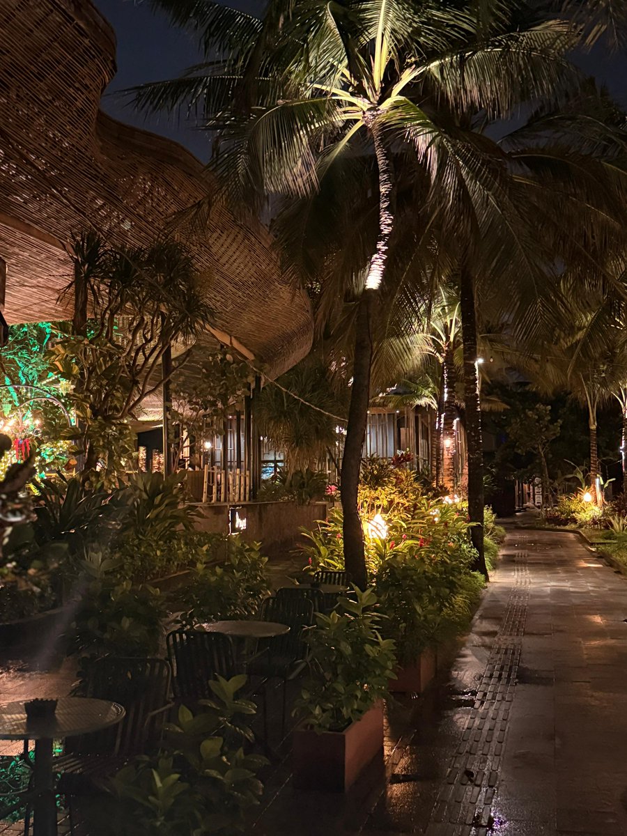 debitmandiri's tweet image. Jam segini jalan jalan ke Sanur 🙄