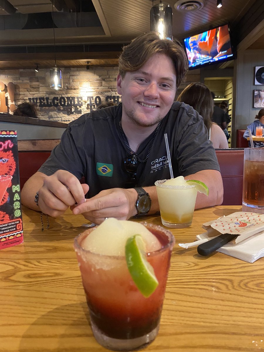 They do!! I love my husband and his 90’s heartthrob haircut so much 😌